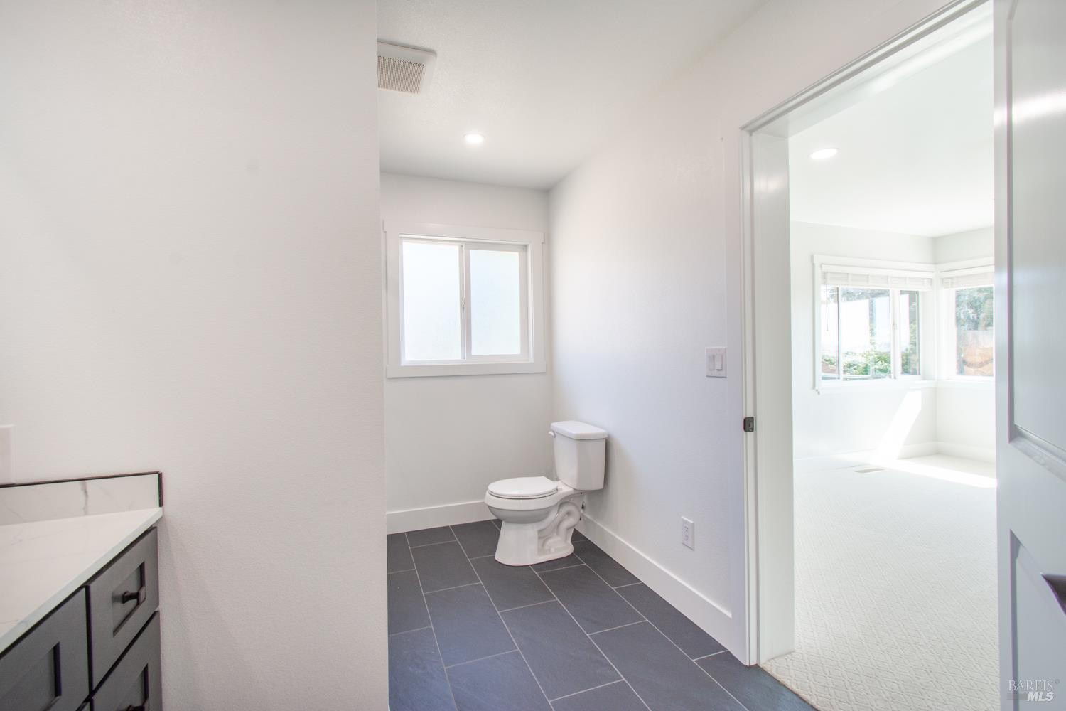 Detail Gallery Image 24 of 64 For 406 El Camino Real Unkn, Vallejo,  CA 94590 - 3 Beds | 2 Baths