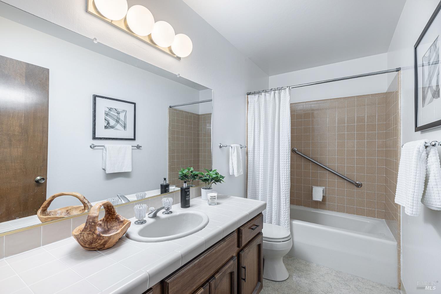 Detail Gallery Image 41 of 57 For 2740 Jacqueline Ct, Napa,  CA 94558 - 3 Beds | 2/1 Baths