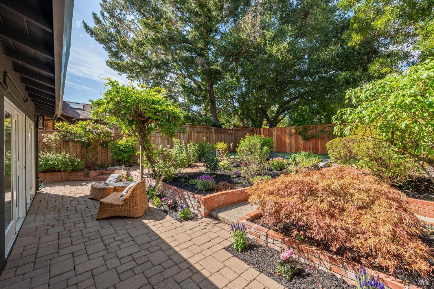 Detail Gallery Image 40 of 46 For 20 Scenic Rd, Fairfax,  CA 94930 - 2 Beds | 1 Baths