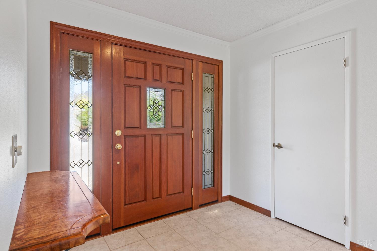Detail Gallery Image 4 of 48 For 8819 Hood Mountain Way, Santa Rosa,  CA 95409 - 3 Beds | 2 Baths