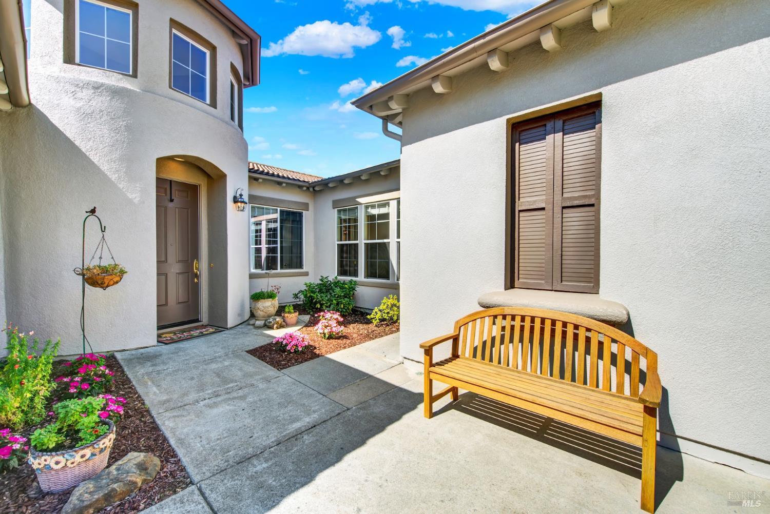 Detail Gallery Image 16 of 93 For 3337 Spyglass Ct, Fairfield,  CA 94534 - 4 Beds | 2/1 Baths