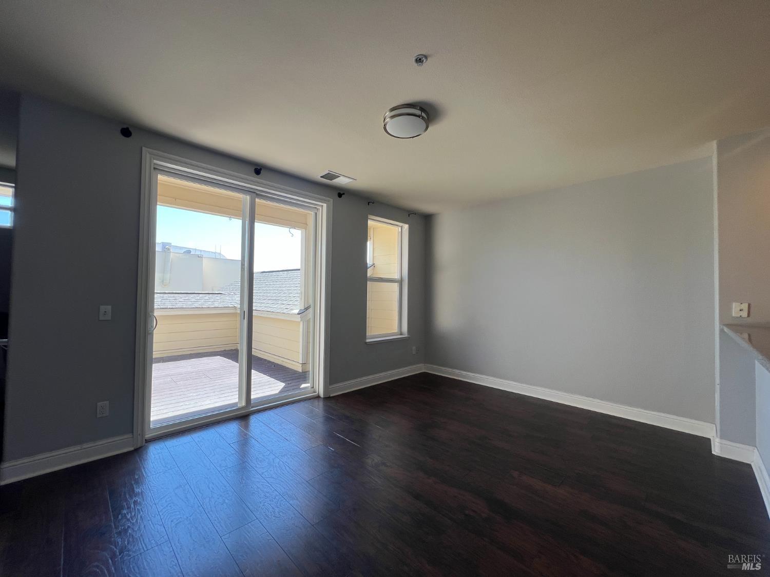 Detail Gallery Image 15 of 22 For 848 Mcclelland Dr #U4,  Windsor,  CA 95492 - 3 Beds | 2/1 Baths