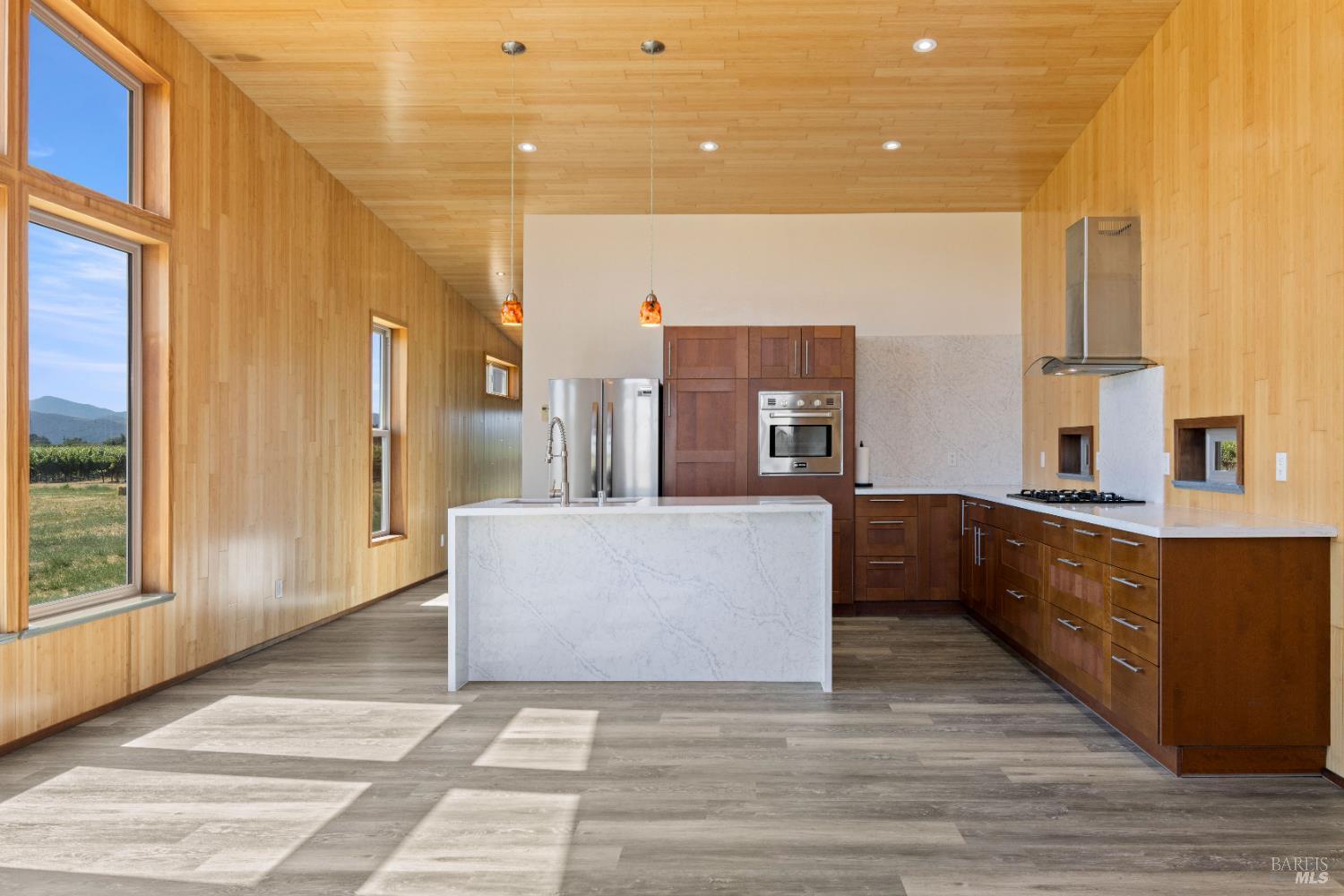 Detail Gallery Image 8 of 75 For 3155 Soda Bay Rd, Lakeport,  CA 95453 - 3 Beds | 2 Baths
