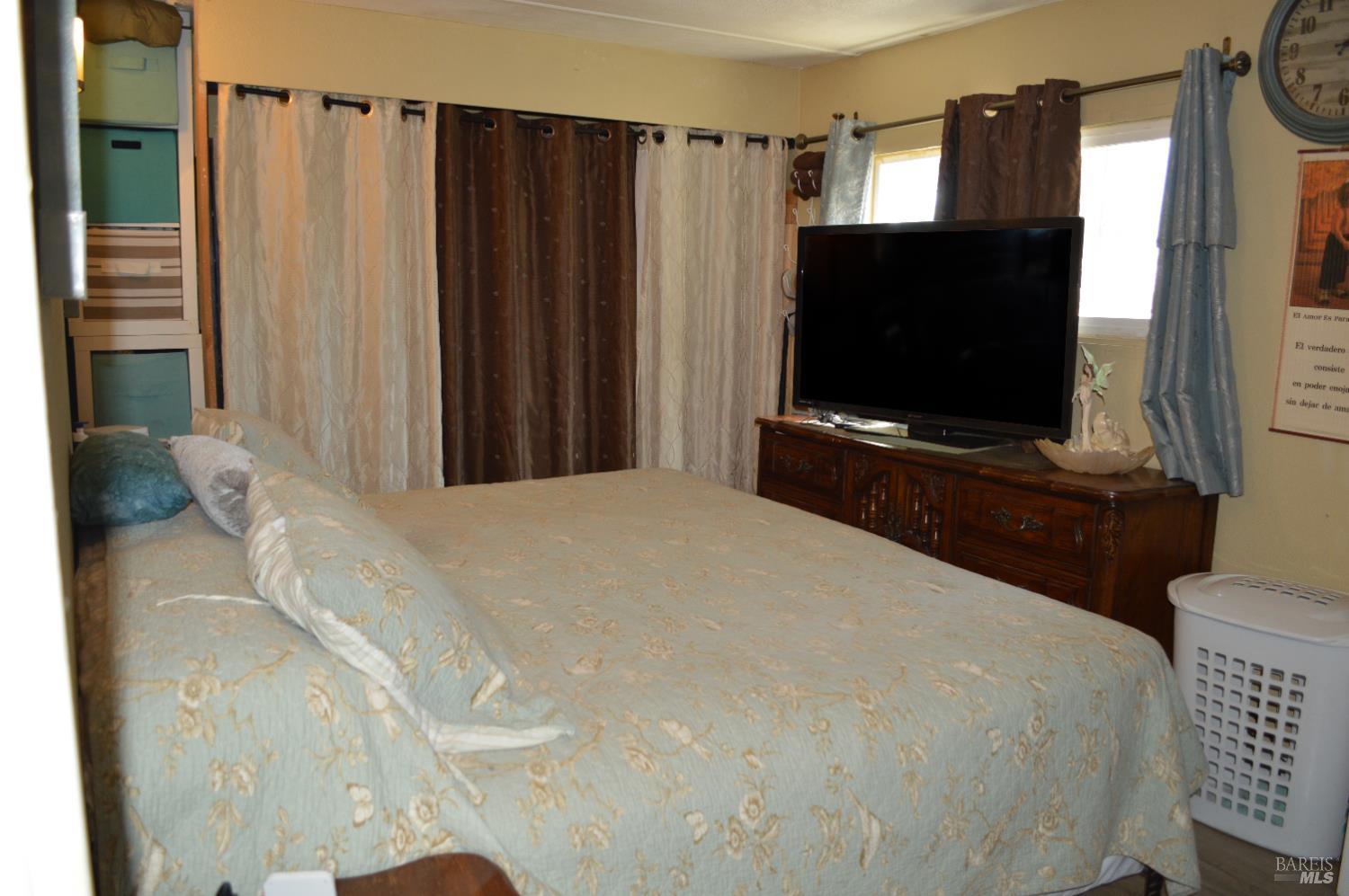 Detail Gallery Image 11 of 29 For 8451 Uva Dr 12, Redwood Valley,  CA 95470 - 2 Beds | 1 Baths
