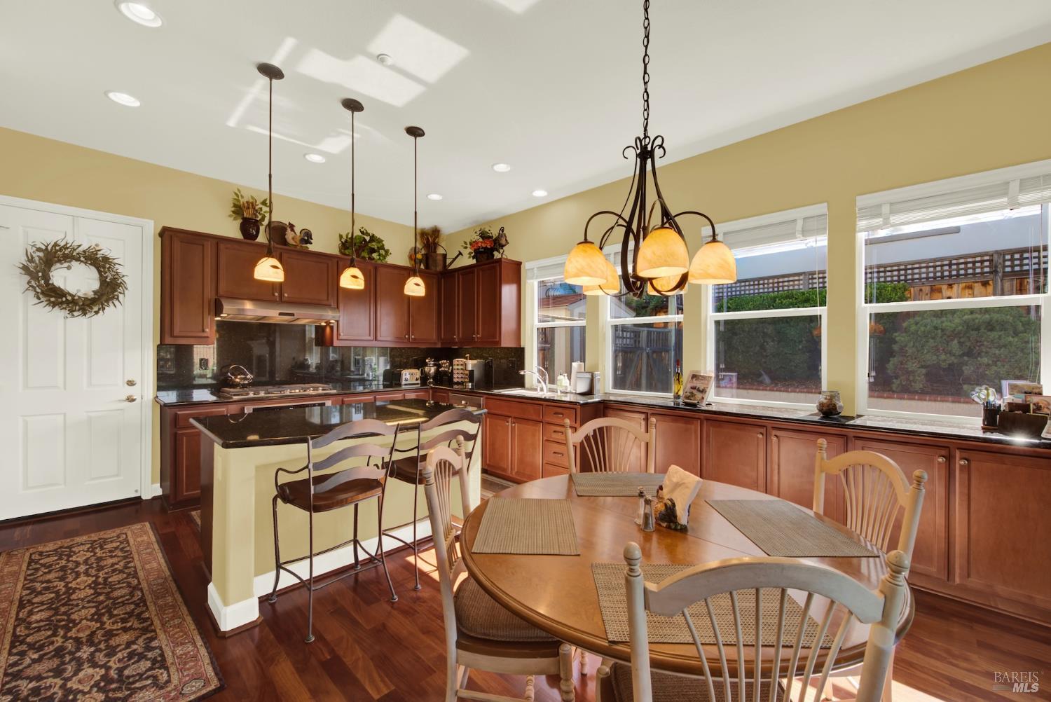 Detail Gallery Image 34 of 93 For 3337 Spyglass Ct, Fairfield,  CA 94534 - 4 Beds | 2/1 Baths