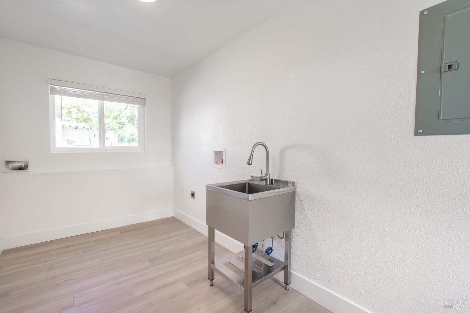 Detail Gallery Image 43 of 64 For 406 El Camino Real Unkn, Vallejo,  CA 94590 - 3 Beds | 2 Baths
