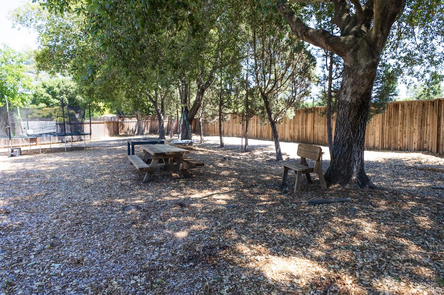 Detail Gallery Image 33 of 38 For 281 Cambria Way, Santa Rosa,  CA 95403 - 3 Beds | 2 Baths