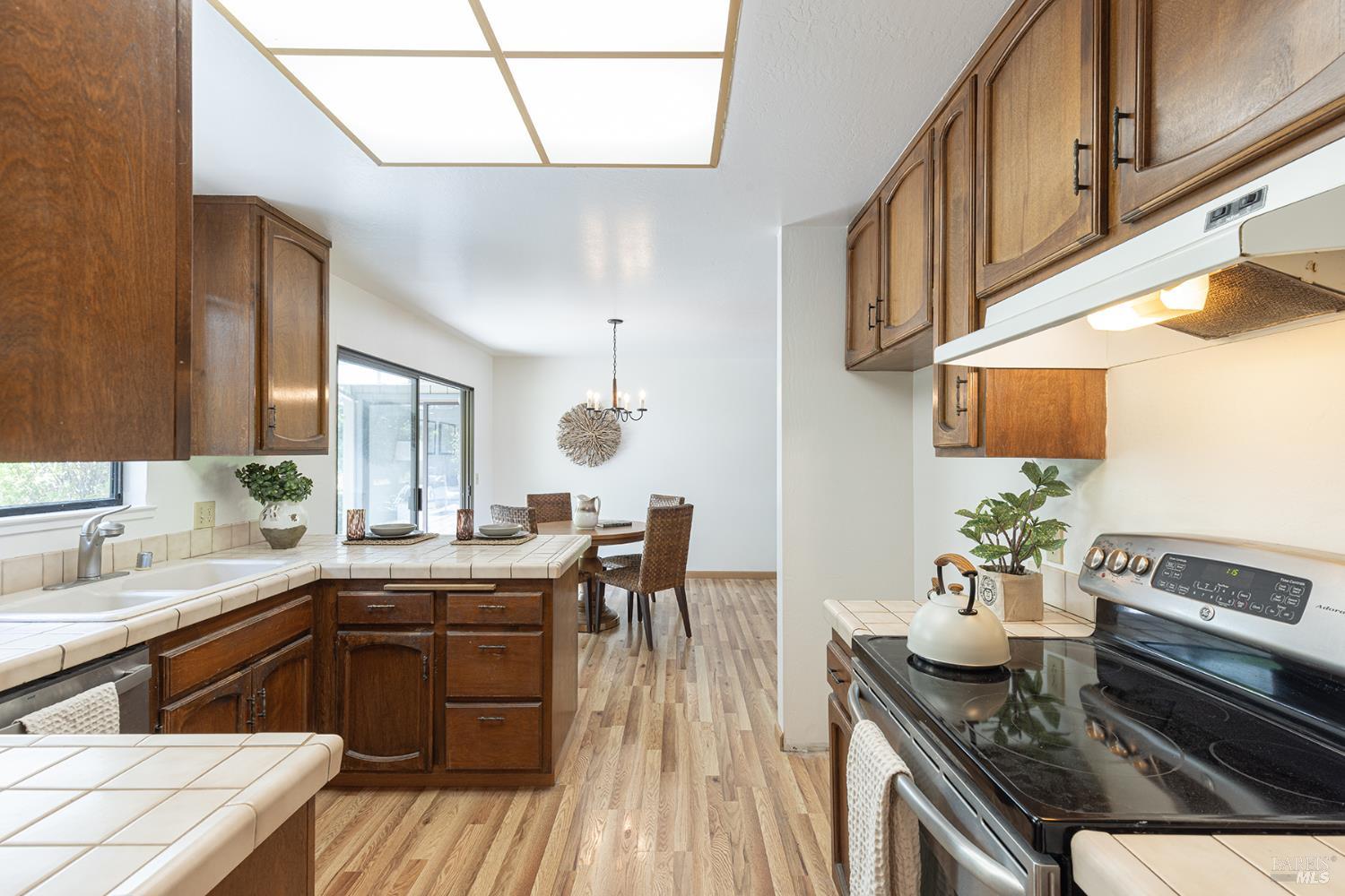 Detail Gallery Image 25 of 57 For 2740 Jacqueline Ct, Napa,  CA 94558 - 3 Beds | 2/1 Baths