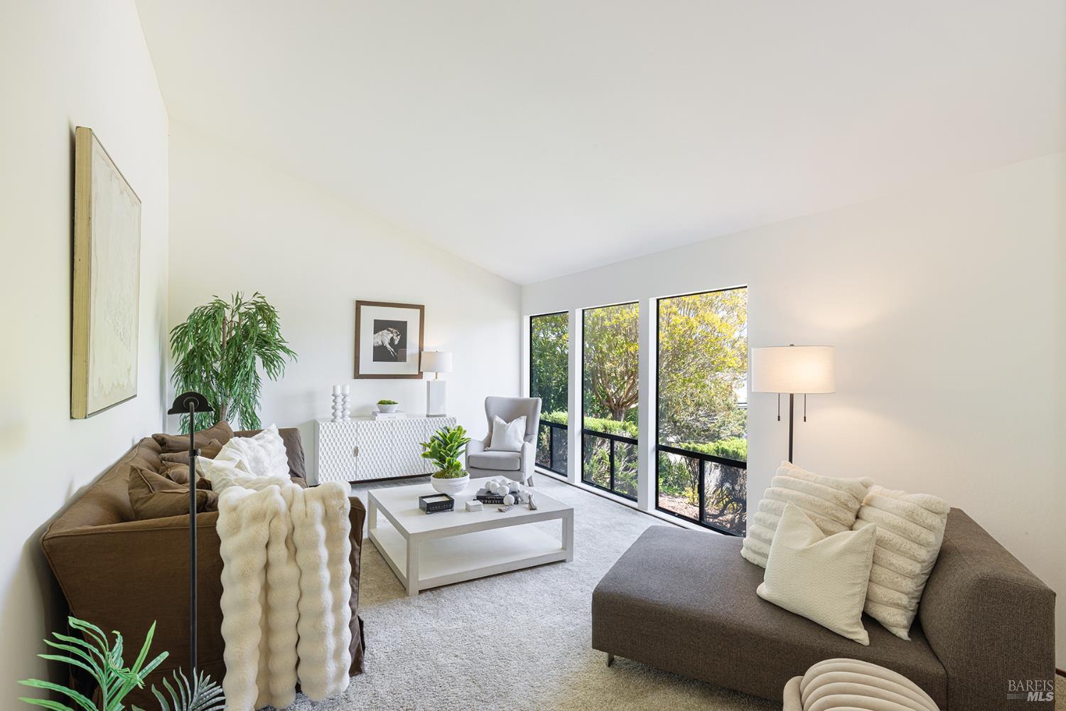 Detail Gallery Image 11 of 57 For 2740 Jacqueline Ct, Napa,  CA 94558 - 3 Beds | 2/1 Baths