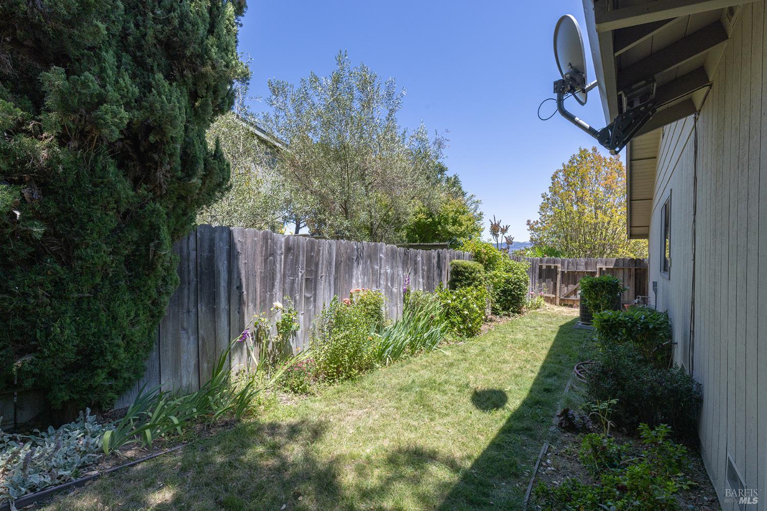 Detail Gallery Image 45 of 57 For 2740 Jacqueline Ct, Napa,  CA 94558 - 3 Beds | 2/1 Baths