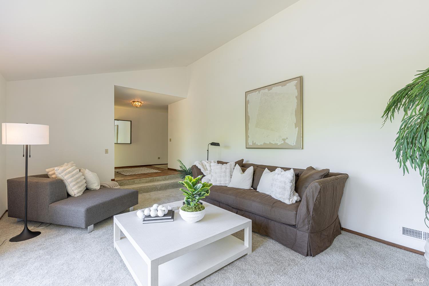 Detail Gallery Image 10 of 57 For 2740 Jacqueline Ct, Napa,  CA 94558 - 3 Beds | 2/1 Baths