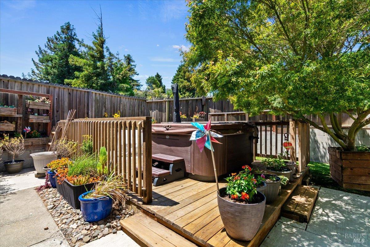 Detail Gallery Image 30 of 30 For 248 Essex Way, Benicia,  CA 94510 - 4 Beds | 2/1 Baths