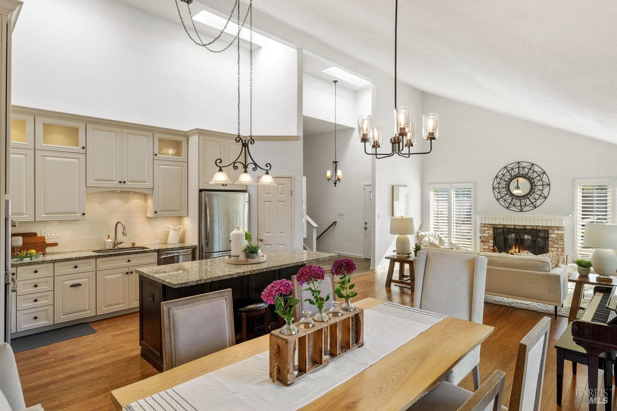 Detail Gallery Image 9 of 45 For 206 Paseo Bernal Unkn, Moraga,  CA 94556 - 3 Beds | 3 Baths