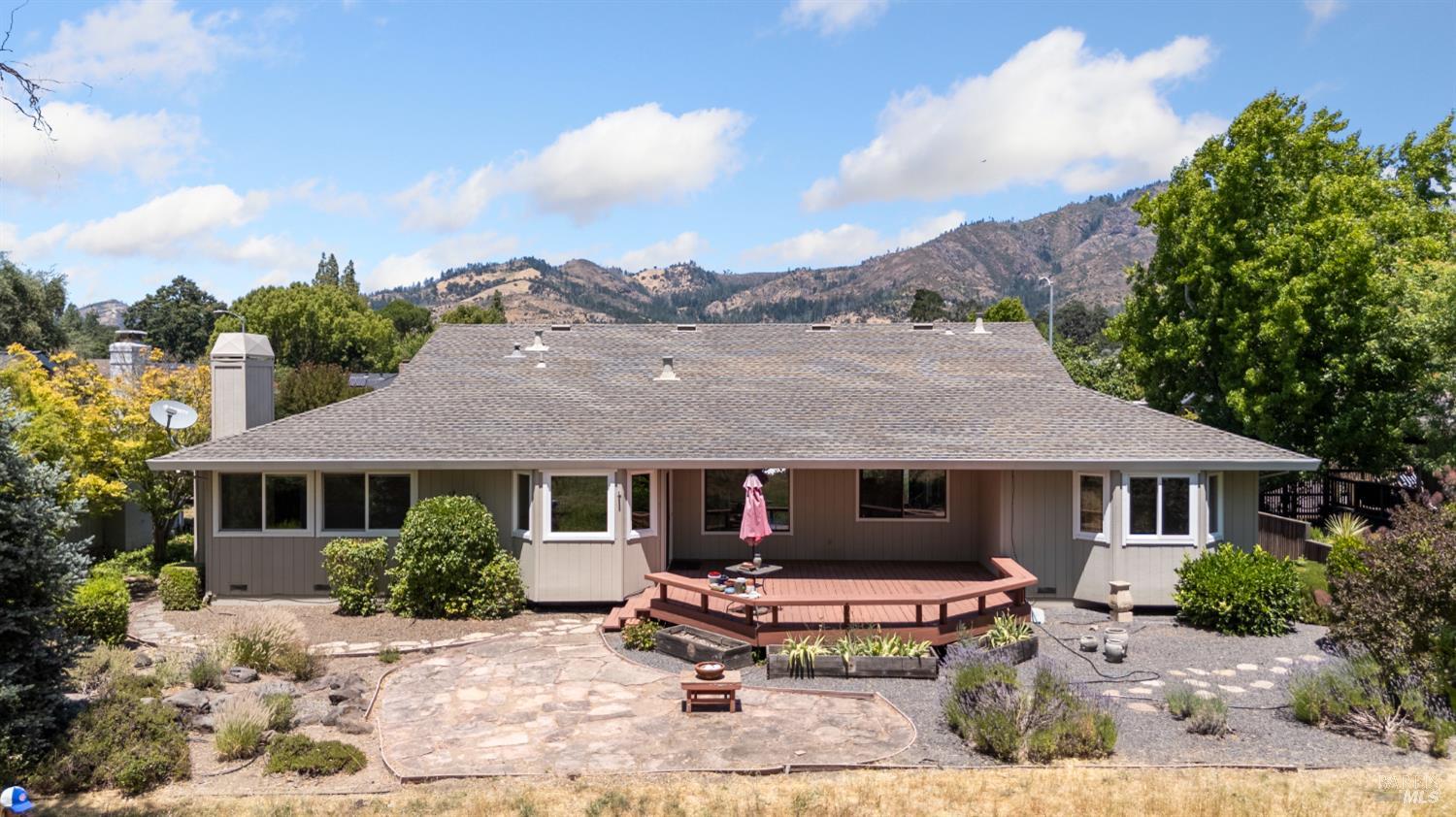 Detail Gallery Image 35 of 48 For 8819 Hood Mountain Way, Santa Rosa,  CA 95409 - 3 Beds | 2 Baths