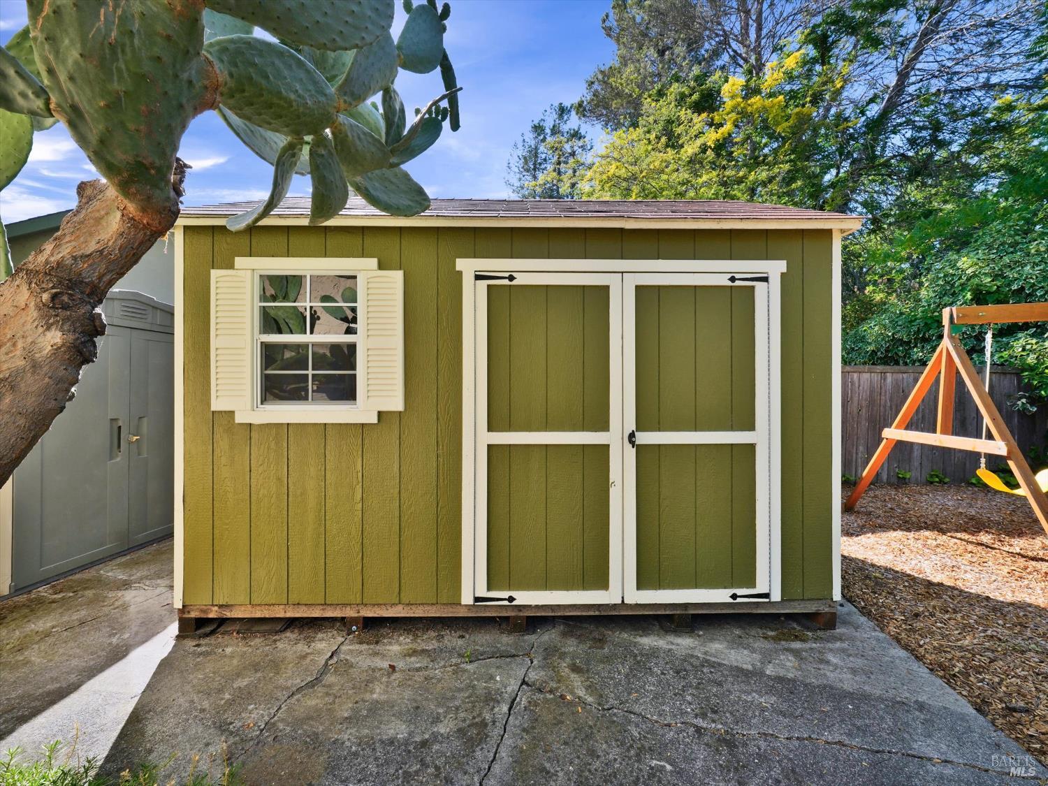 Detail Gallery Image 30 of 35 For 1642 Calavaras Dr, Santa Rosa,  CA 95405 - 3 Beds | 2 Baths