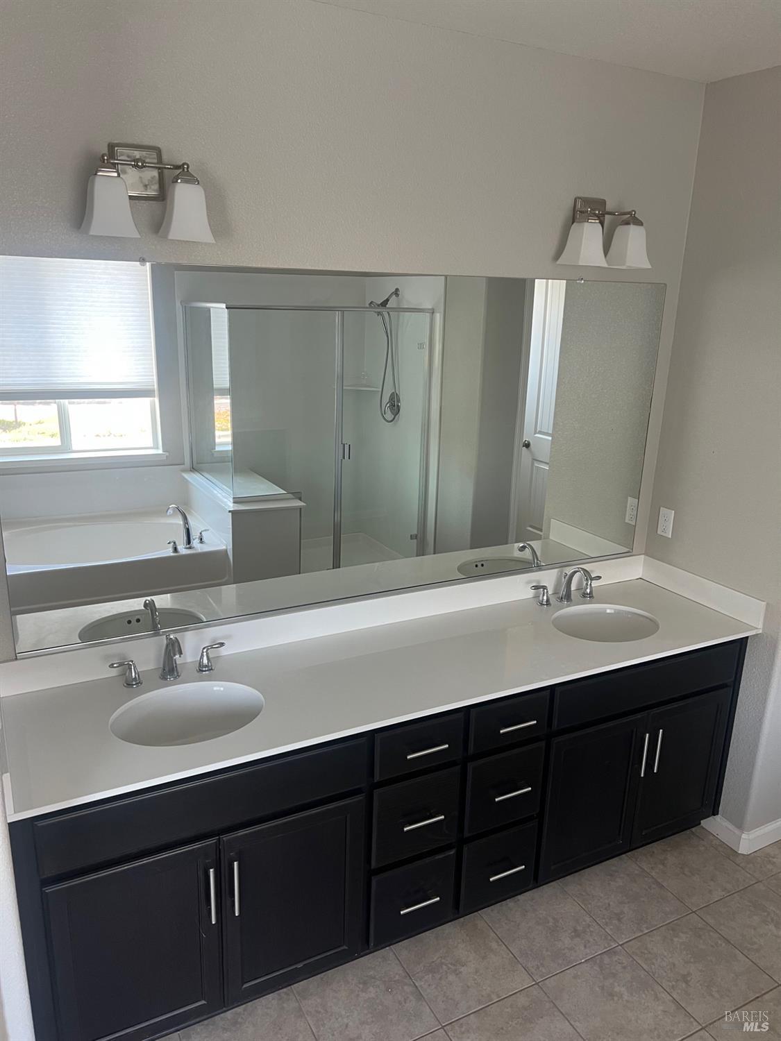 Detail Gallery Image 25 of 41 For 5025 Soprano Cir, Fairfield,  CA 94534 - 4 Beds | 2/1 Baths