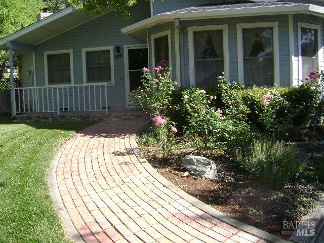 Detail Gallery Image 2 of 9 For 510 Wellington Way, Vacaville,  CA 95688 - 3 Beds | 2 Baths