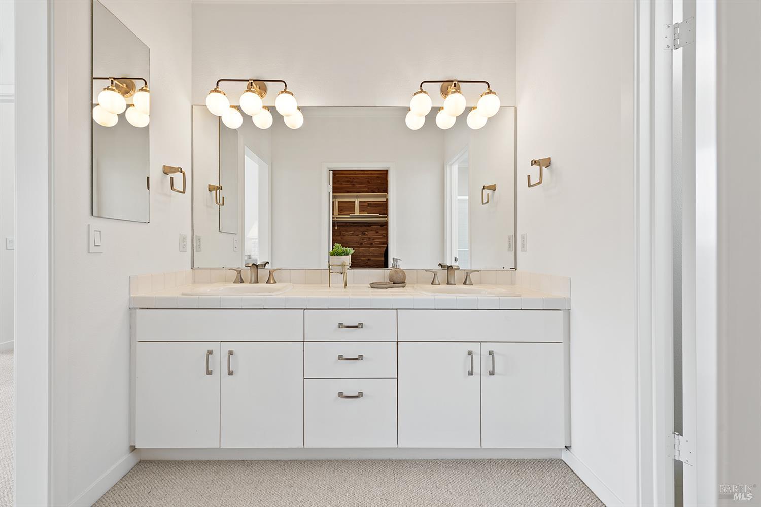 Detail Gallery Image 32 of 49 For 6029 Shelter Bay Ave, Mill Valley,  CA 94941 - 2 Beds | 2/1 Baths