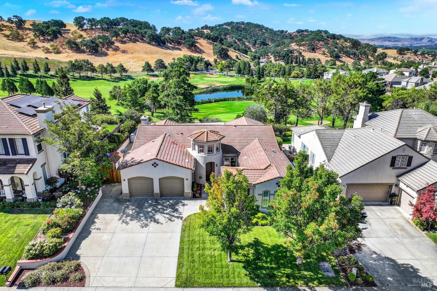 Detail Gallery Image 4 of 93 For 3337 Spyglass Ct, Fairfield,  CA 94534 - 4 Beds | 2/1 Baths