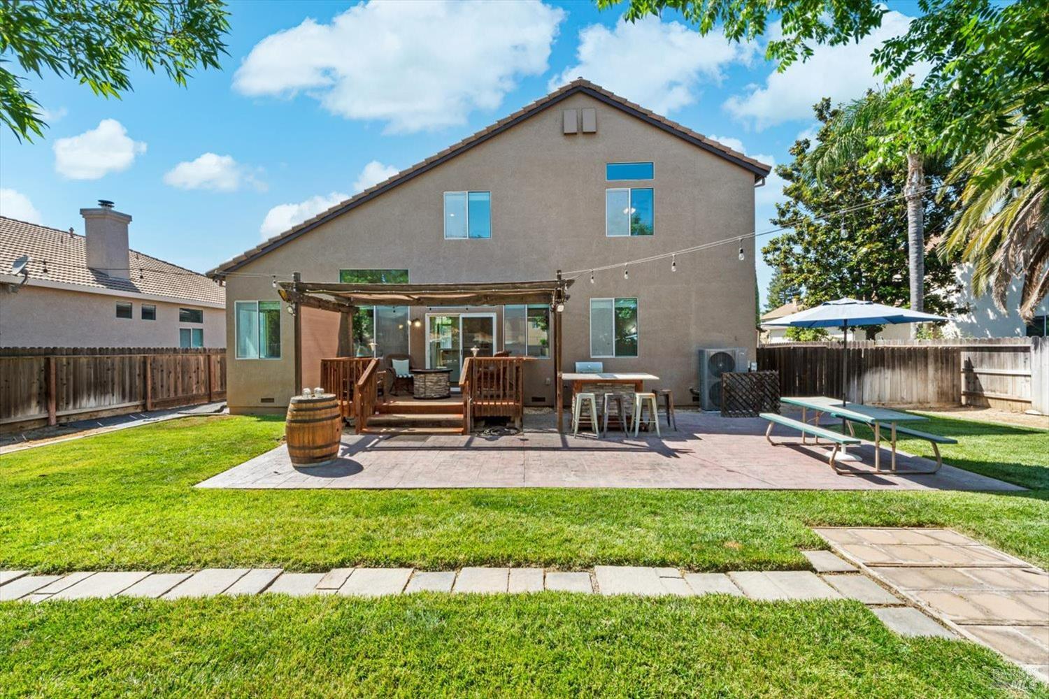 Detail Gallery Image 42 of 63 For 273 Lisburn Way, Vacaville,  CA 95688 - 5 Beds | 3 Baths