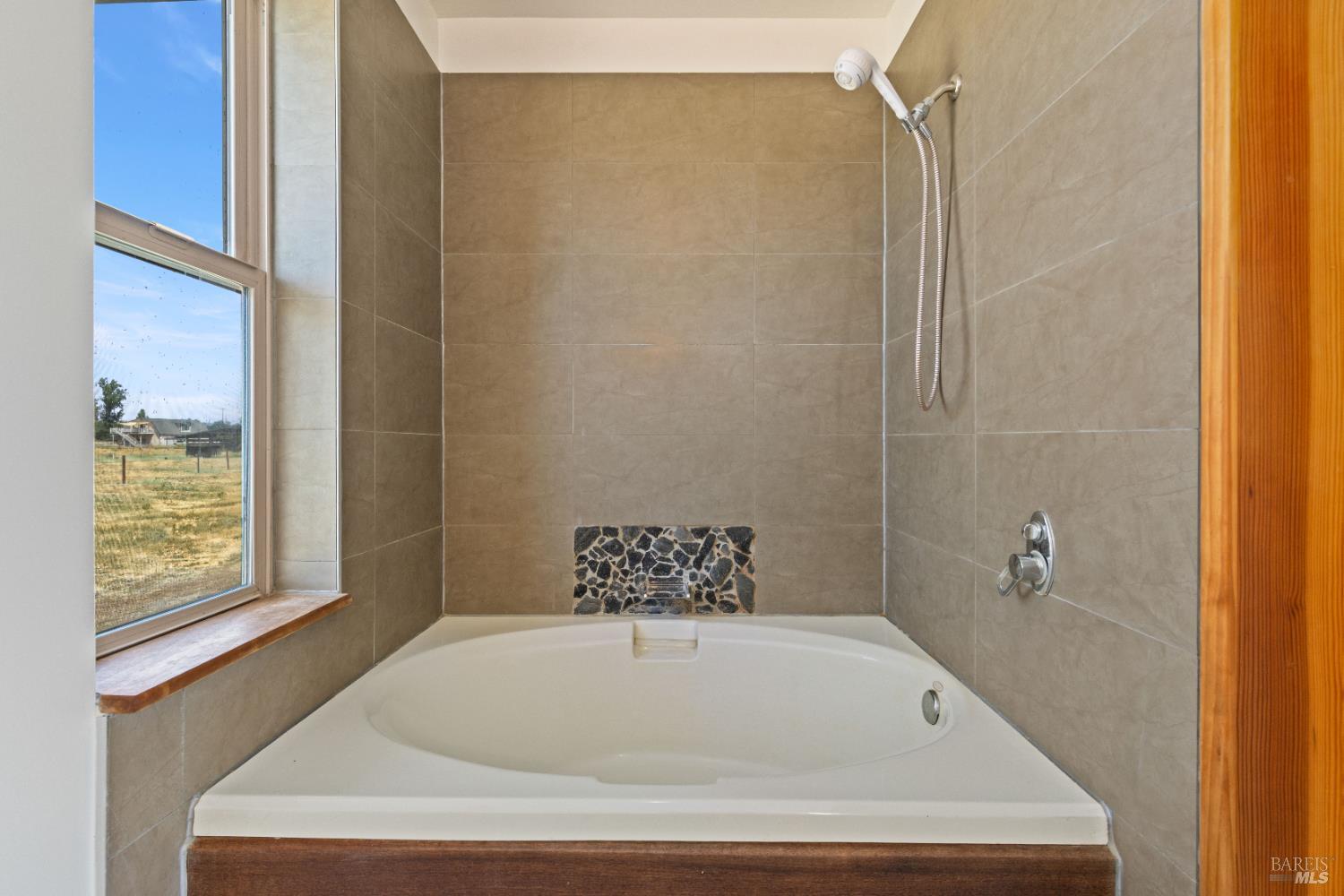 Detail Gallery Image 37 of 75 For 3155 Soda Bay Rd, Lakeport,  CA 95453 - 3 Beds | 2 Baths