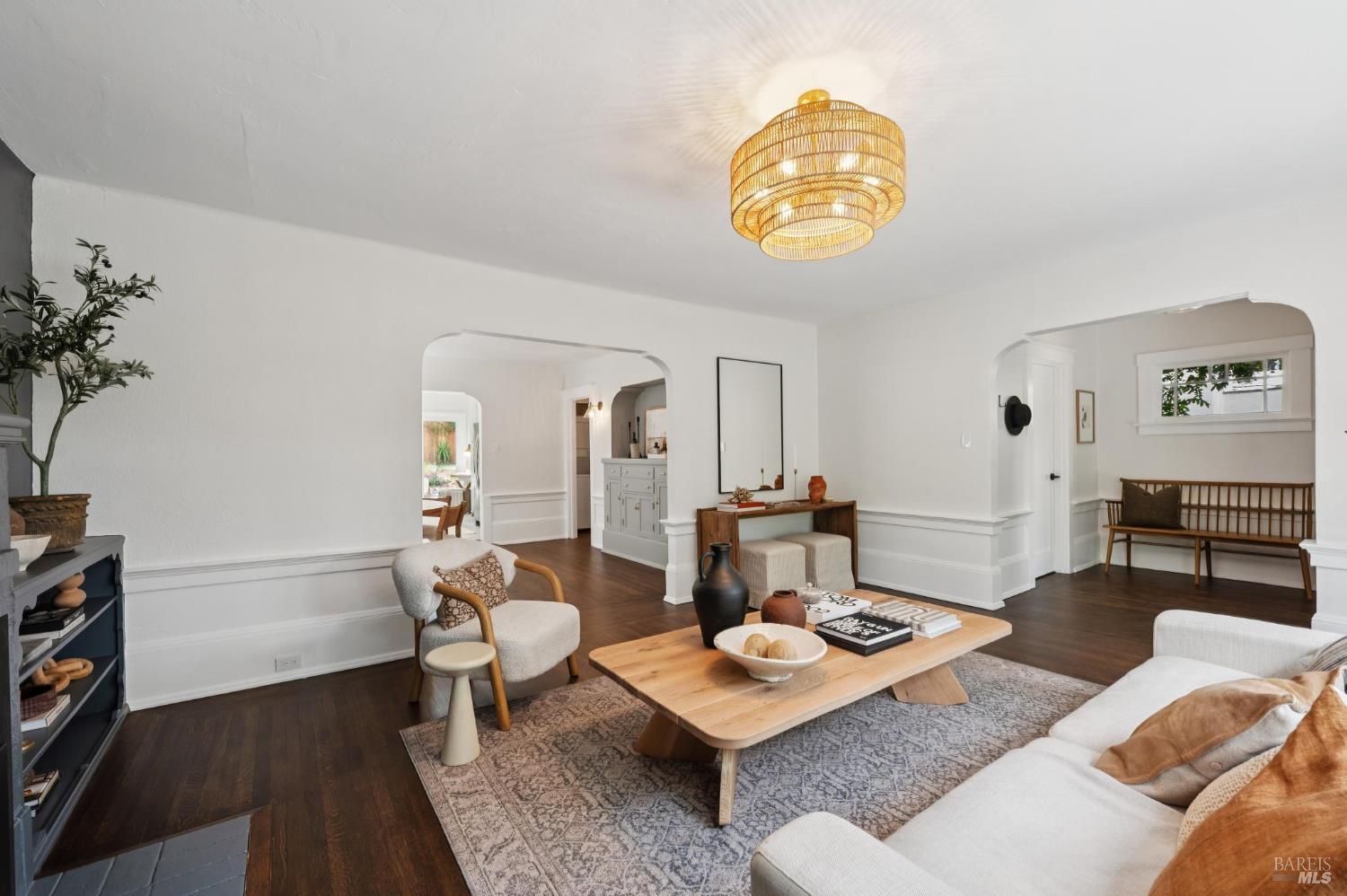 Detail Gallery Image 10 of 46 For 20 Scenic Rd, Fairfax,  CA 94930 - 2 Beds | 1 Baths