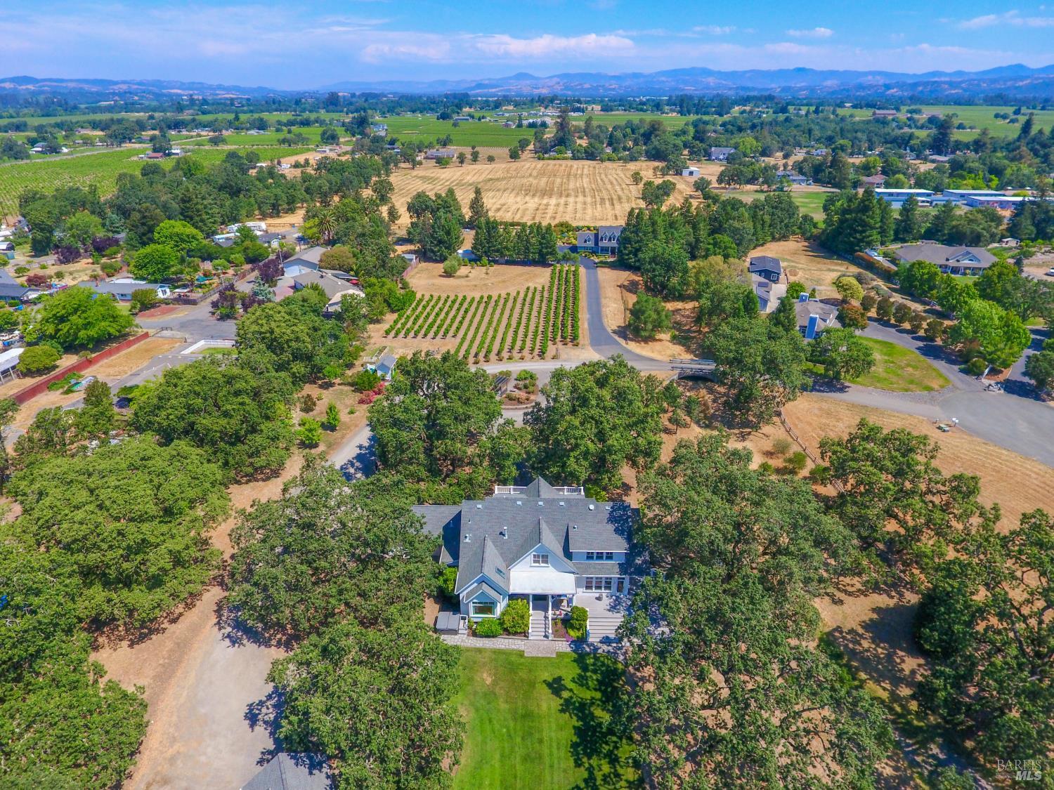 Detail Gallery Image 7 of 99 For 241 Royal Ct, Santa Rosa,  CA 95401 - 4 Beds | 4 Baths