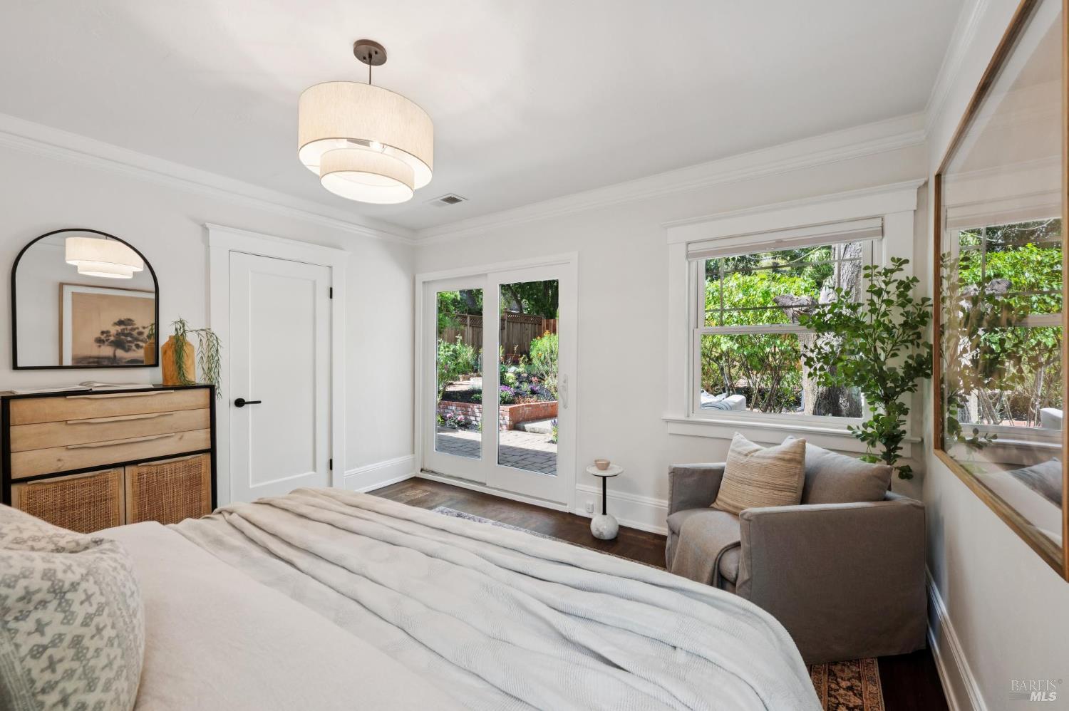 Detail Gallery Image 27 of 46 For 20 Scenic Rd, Fairfax,  CA 94930 - 2 Beds | 1 Baths