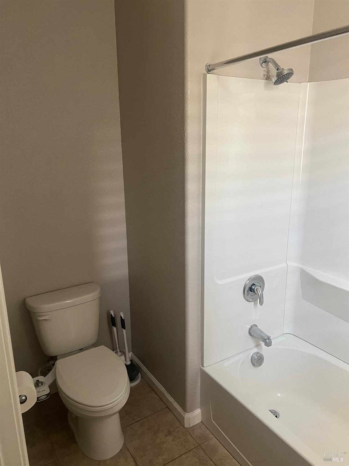 Detail Gallery Image 35 of 41 For 5025 Soprano Cir, Fairfield,  CA 94534 - 4 Beds | 2/1 Baths