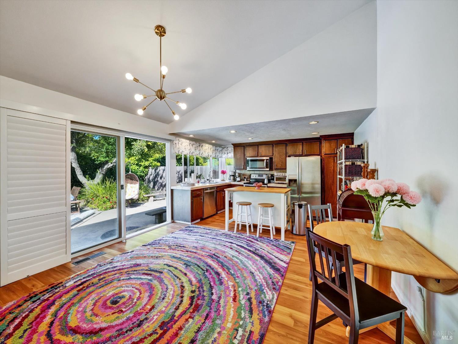 Detail Gallery Image 20 of 35 For 1642 Calavaras Dr, Santa Rosa,  CA 95405 - 3 Beds | 2 Baths
