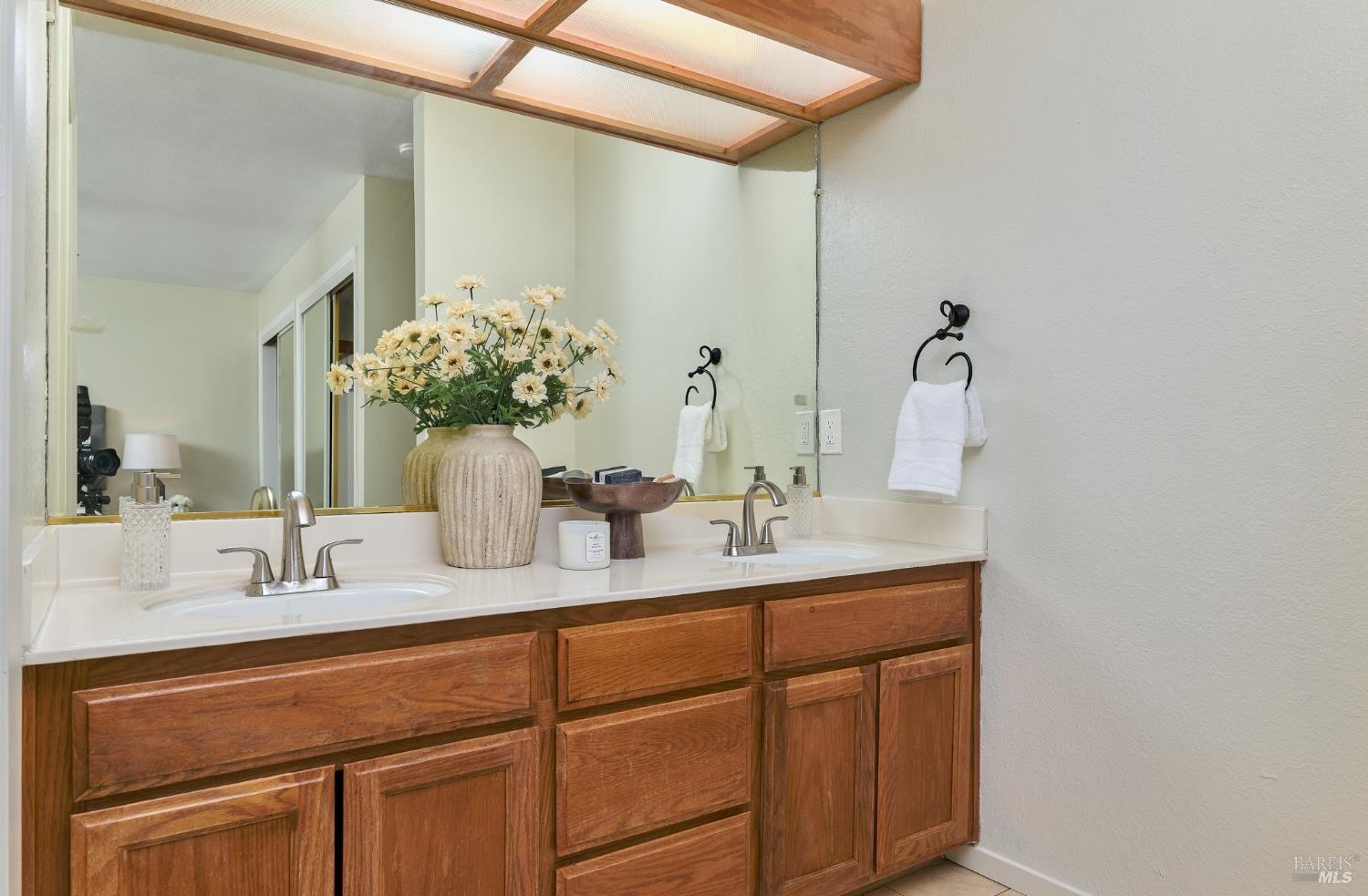 Detail Gallery Image 14 of 29 For 1325 Angela Ct, Dixon,  CA 95620 - 3 Beds | 2/1 Baths