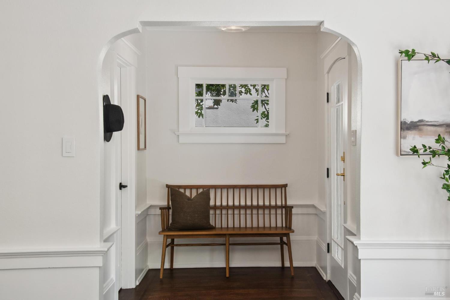 Detail Gallery Image 5 of 46 For 20 Scenic Rd, Fairfax,  CA 94930 - 2 Beds | 1 Baths
