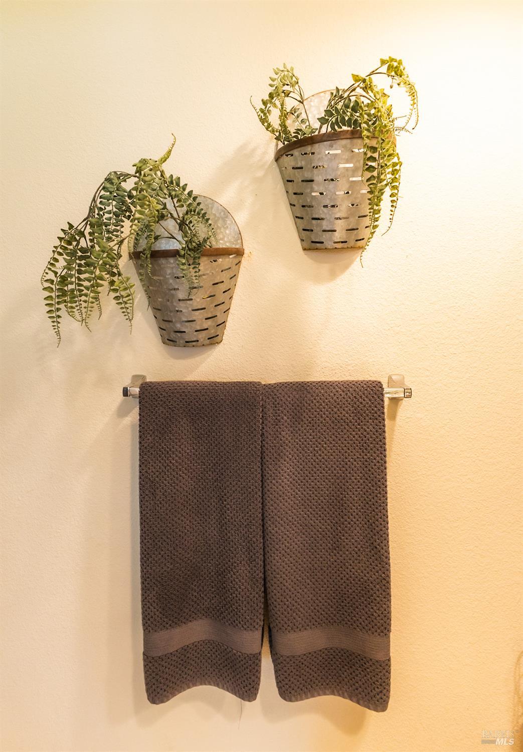 Detail Gallery Image 18 of 38 For 281 Cambria Way, Santa Rosa,  CA 95403 - 3 Beds | 2 Baths