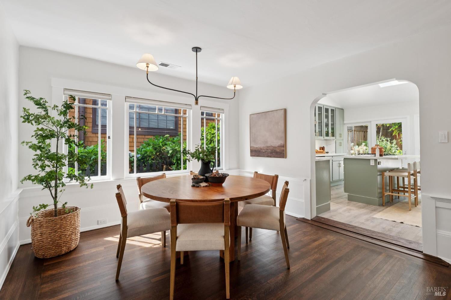 Detail Gallery Image 13 of 46 For 20 Scenic Rd, Fairfax,  CA 94930 - 2 Beds | 1 Baths