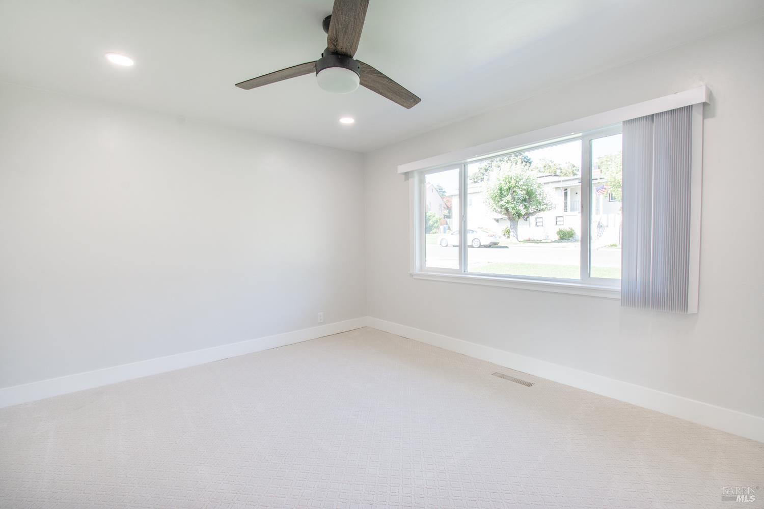 Detail Gallery Image 48 of 64 For 406 El Camino Real Unkn, Vallejo,  CA 94590 - 3 Beds | 2 Baths