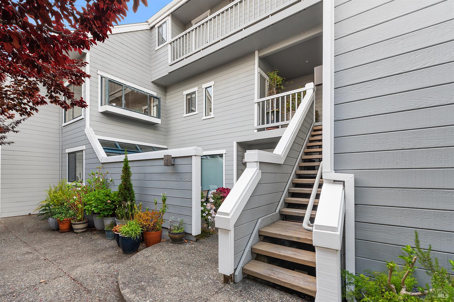 Detail Gallery Image 46 of 49 For 6029 Shelter Bay Ave, Mill Valley,  CA 94941 - 2 Beds | 2/1 Baths