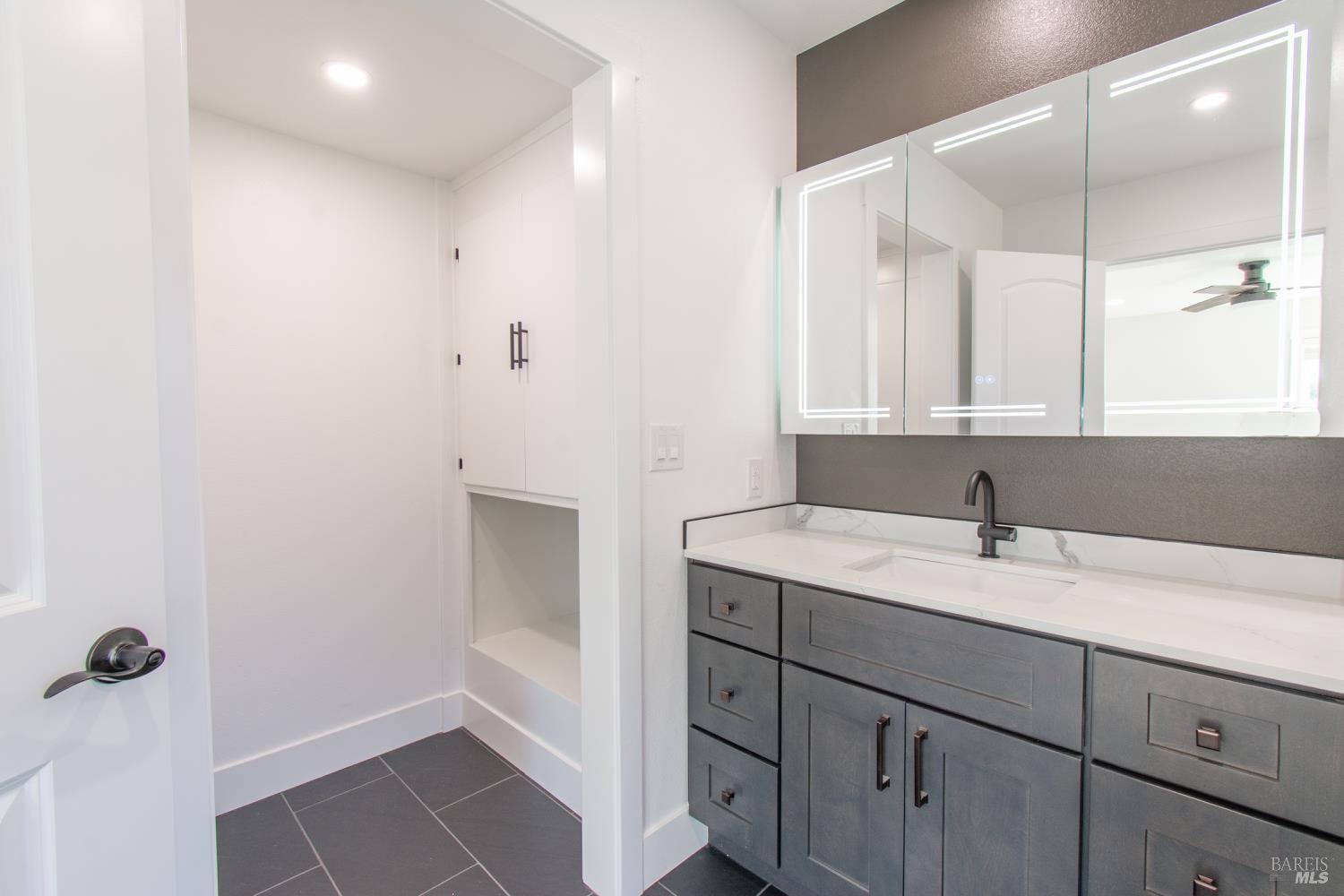 Detail Gallery Image 27 of 64 For 406 El Camino Real Unkn, Vallejo,  CA 94590 - 3 Beds | 2 Baths