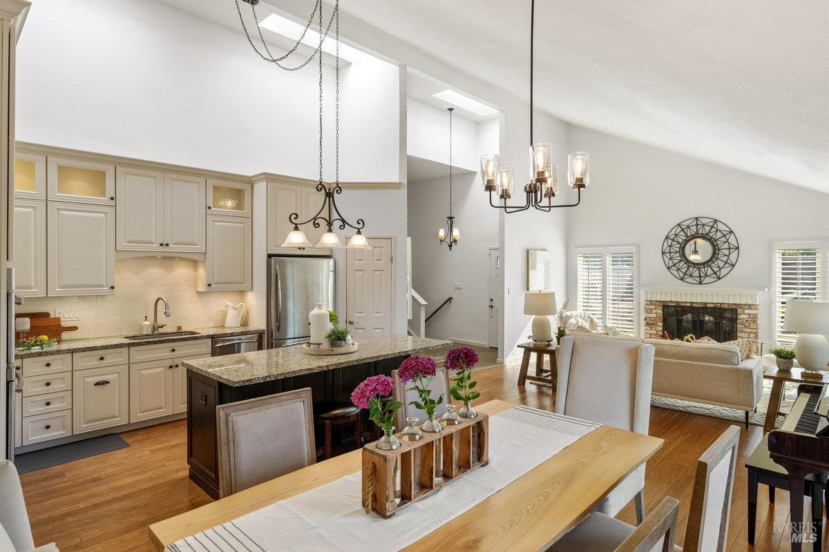 Detail Gallery Image 10 of 45 For 206 Paseo Bernal Unkn, Moraga,  CA 94556 - 3 Beds | 3 Baths