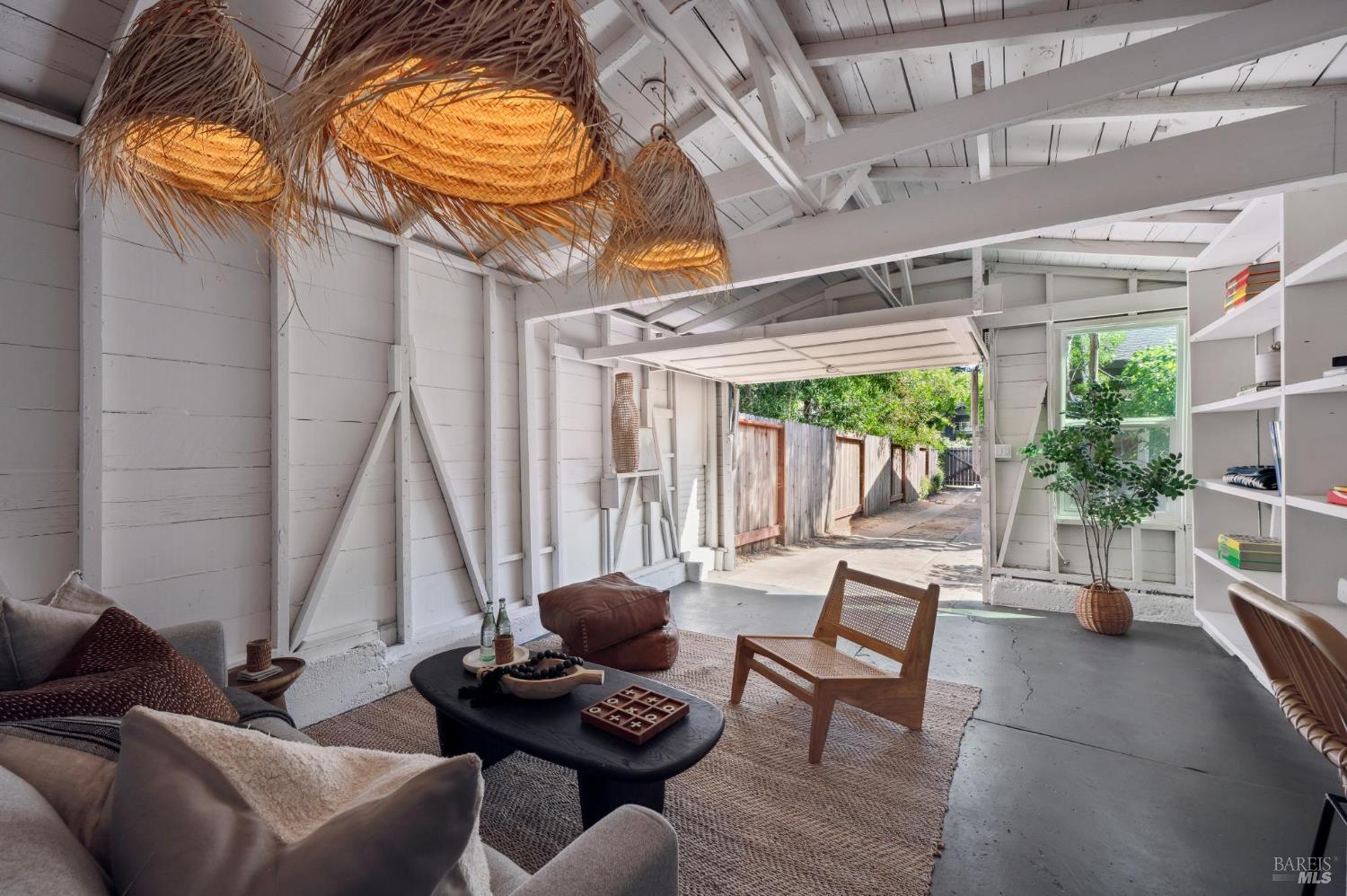 Detail Gallery Image 32 of 46 For 20 Scenic Rd, Fairfax,  CA 94930 - 2 Beds | 1 Baths