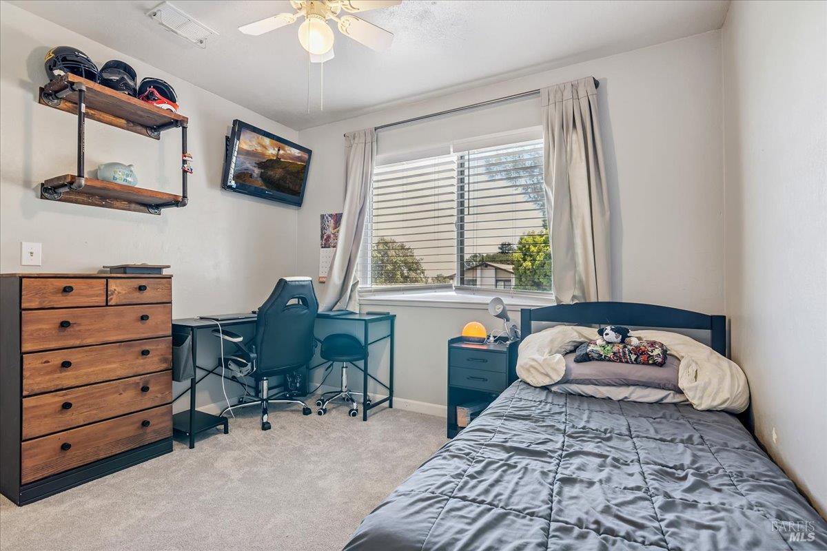 Detail Gallery Image 24 of 30 For 248 Essex Way, Benicia,  CA 94510 - 4 Beds | 2/1 Baths
