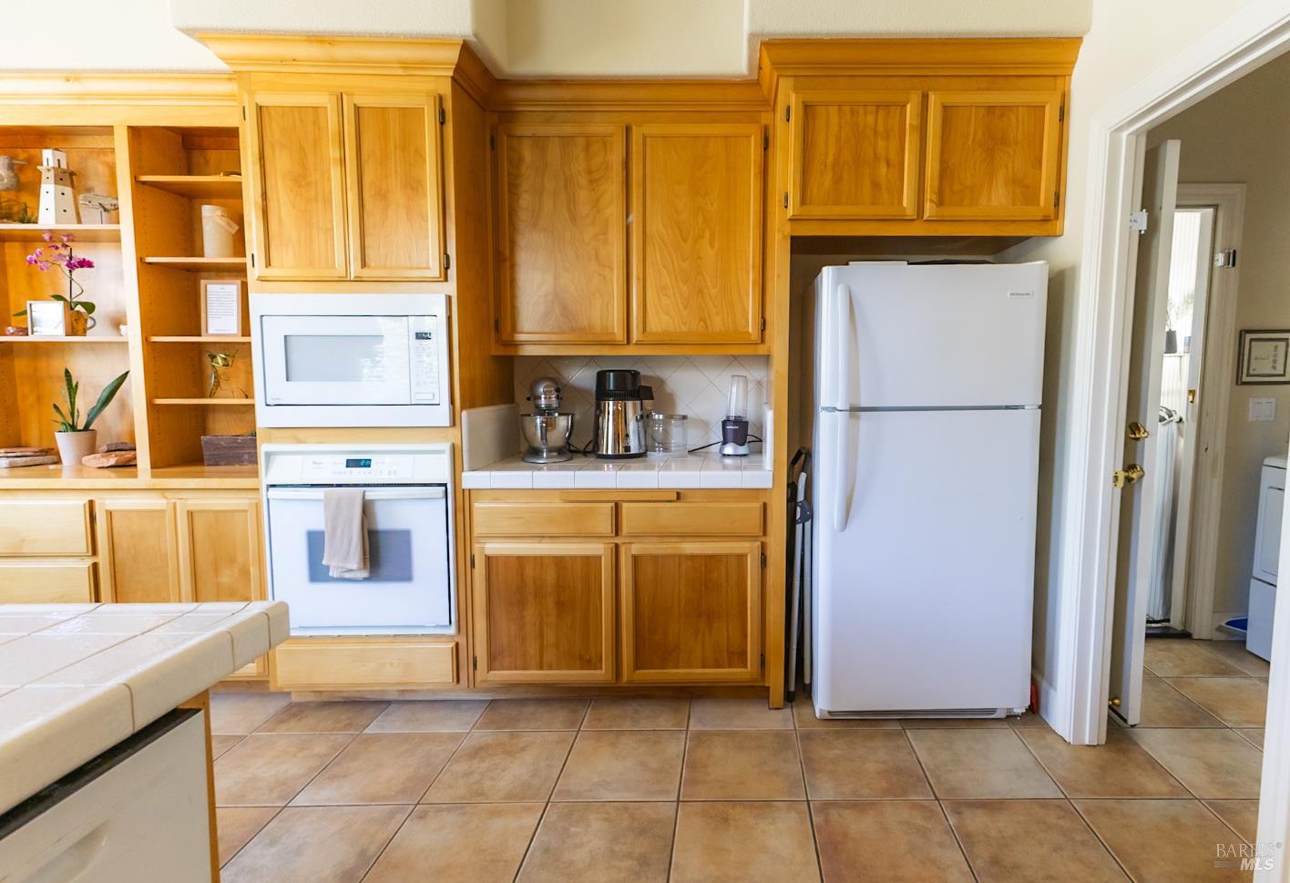 Detail Gallery Image 12 of 38 For 281 Cambria Way, Santa Rosa,  CA 95403 - 3 Beds | 2 Baths