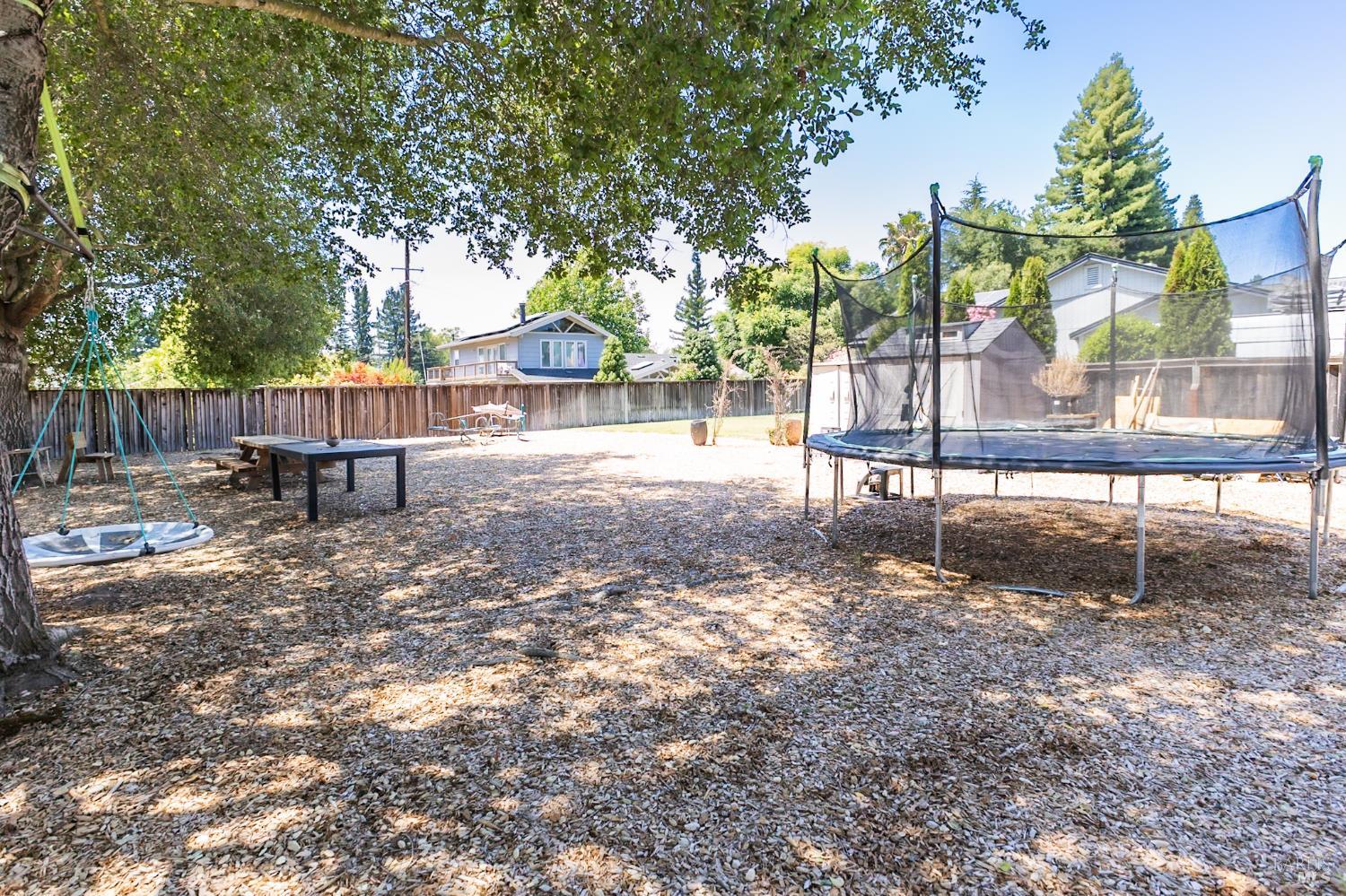 Detail Gallery Image 34 of 38 For 281 Cambria Way, Santa Rosa,  CA 95403 - 3 Beds | 2 Baths