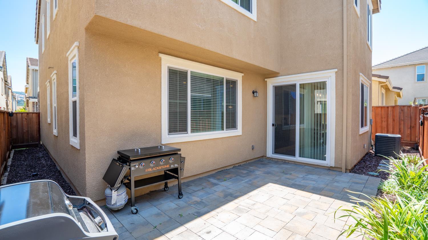 Detail Gallery Image 29 of 30 For 2129 Kingwood Rd, Rohnert Park,  CA 94928 - 3 Beds | 2/1 Baths