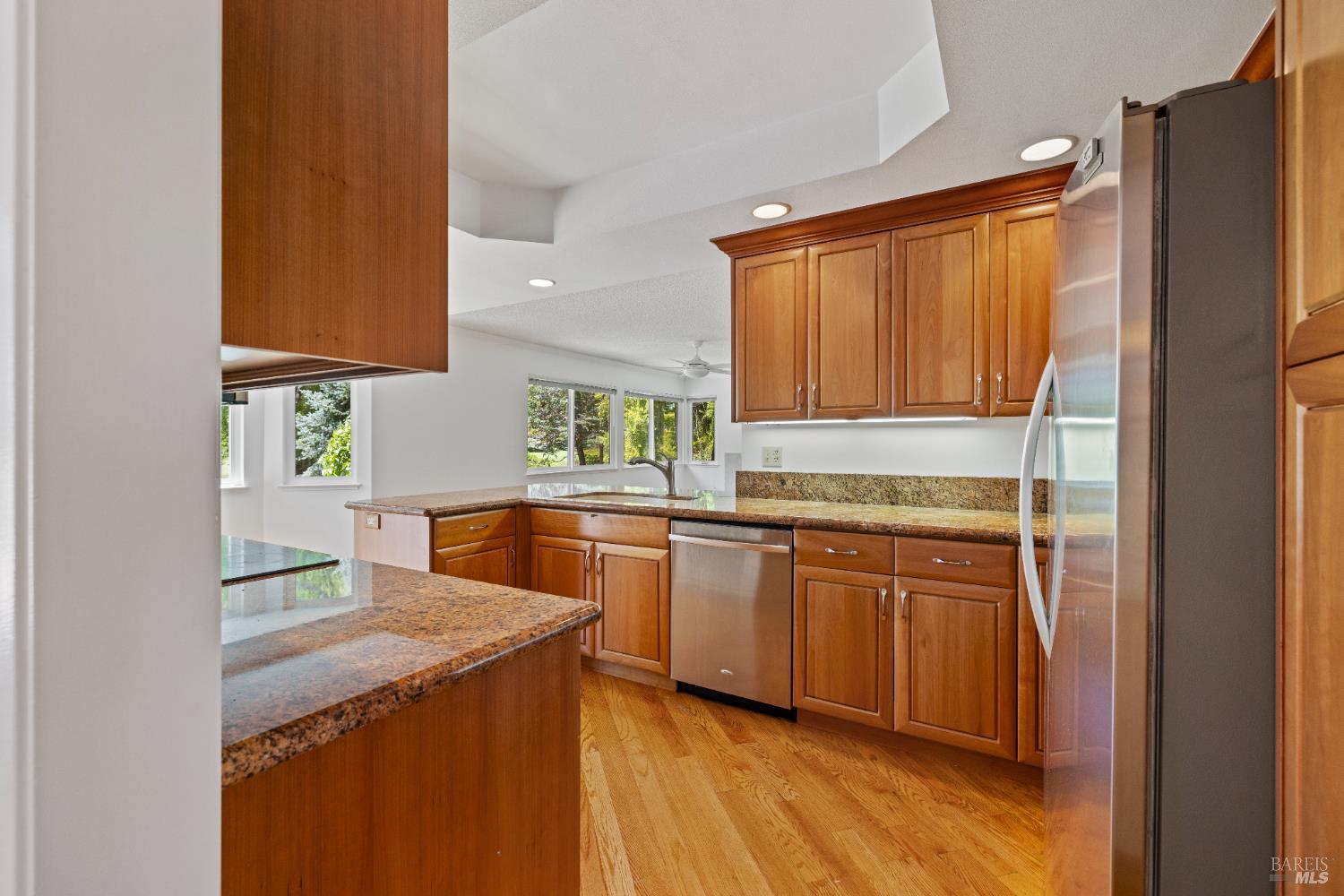 Detail Gallery Image 11 of 48 For 8819 Hood Mountain Way, Santa Rosa,  CA 95409 - 3 Beds | 2 Baths