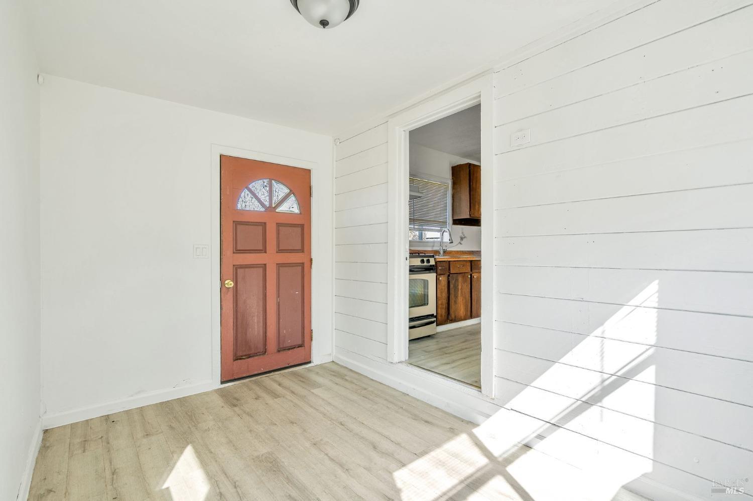 Detail Gallery Image 12 of 36 For 4475 Dowdell Ave, Santa Rosa,  CA 95407 - 4 Beds | 3 Baths
