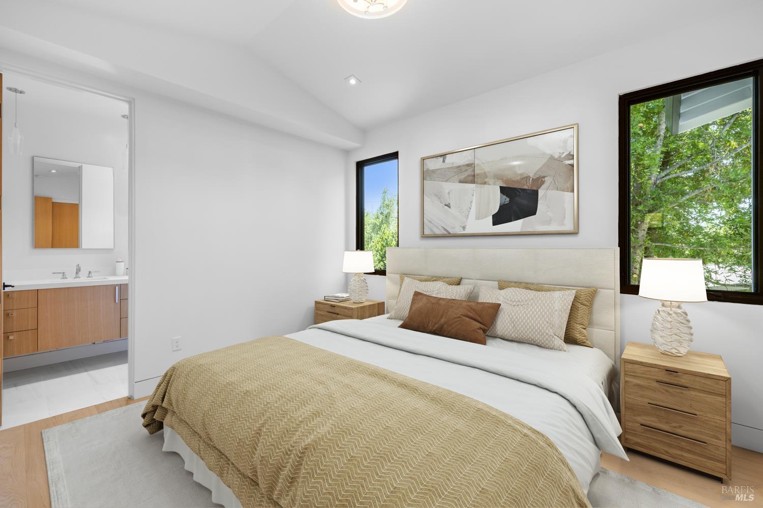 Detail Gallery Image 19 of 36 For 1547 Allyn Ave, Saint Helena,  CA 94574 - 5 Beds | 5 Baths