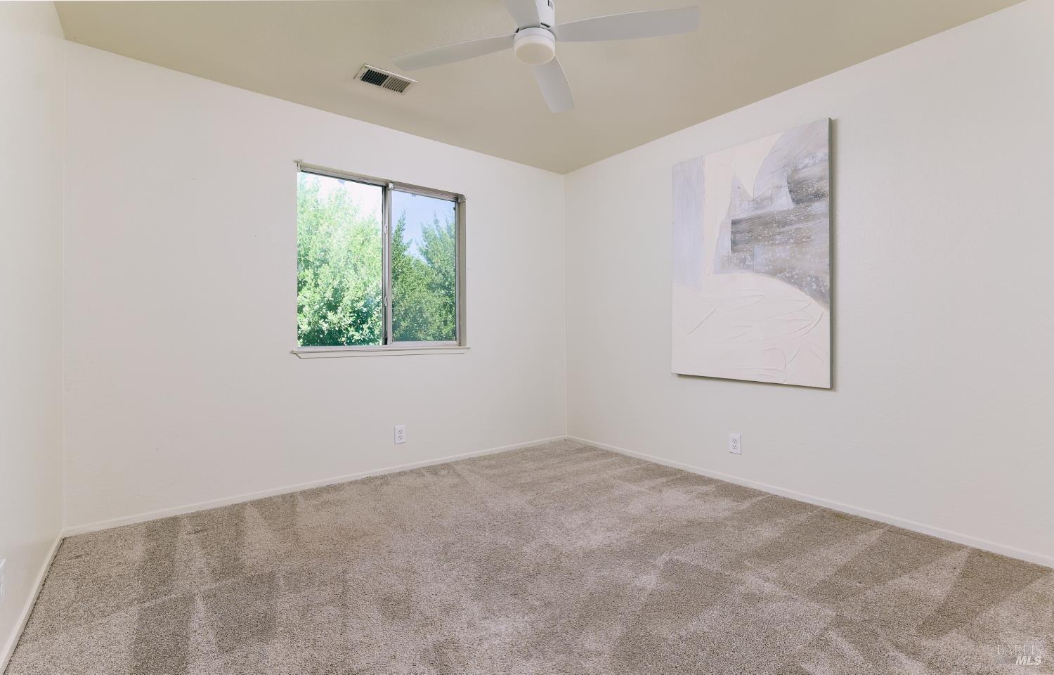 Detail Gallery Image 17 of 29 For 1325 Angela Ct, Dixon,  CA 95620 - 3 Beds | 2/1 Baths