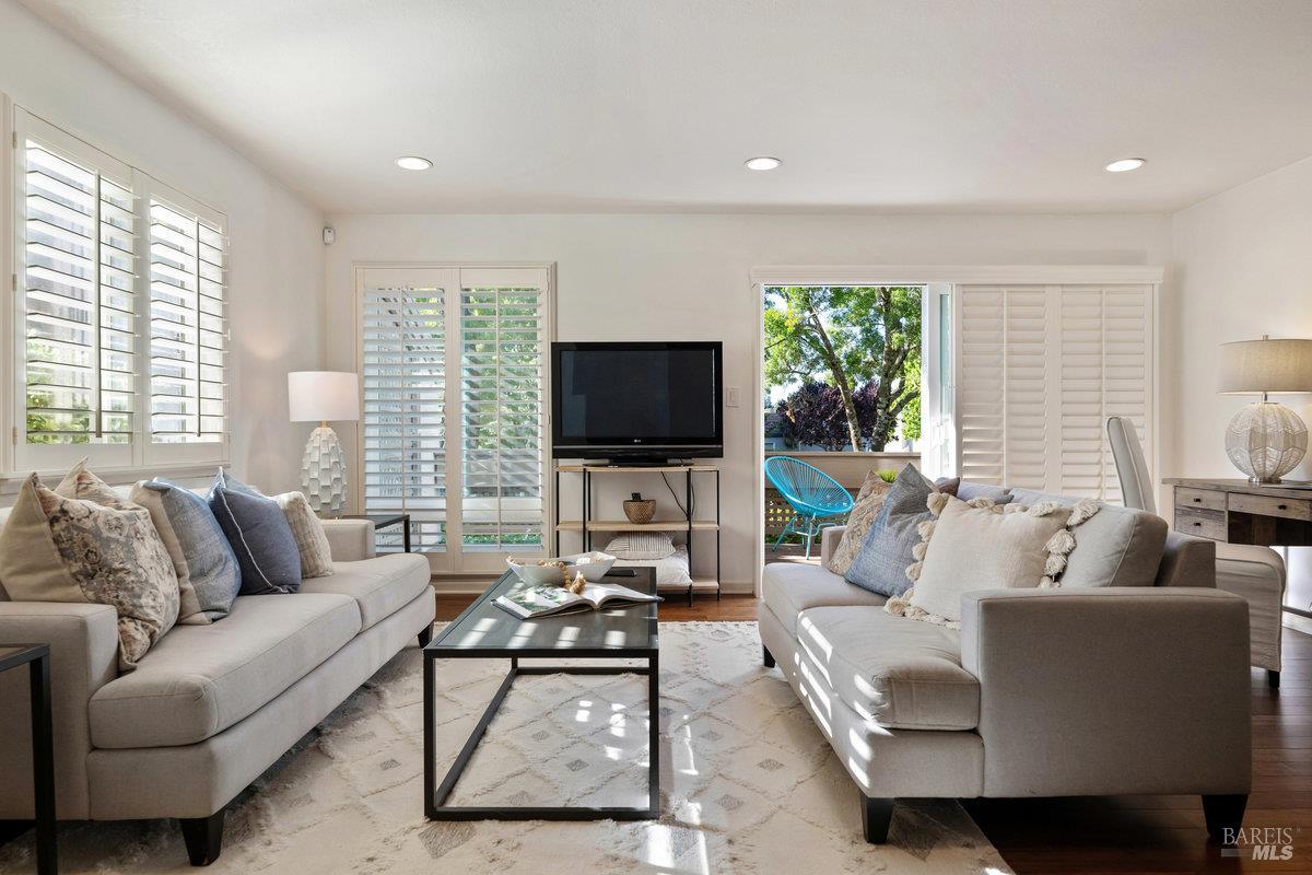 Detail Gallery Image 34 of 45 For 206 Paseo Bernal Unkn, Moraga,  CA 94556 - 3 Beds | 3 Baths