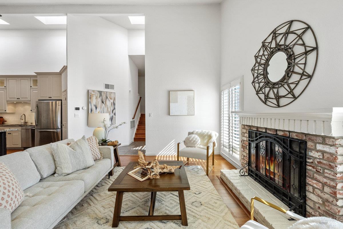 Detail Gallery Image 5 of 45 For 206 Paseo Bernal Unkn, Moraga,  CA 94556 - 3 Beds | 3 Baths