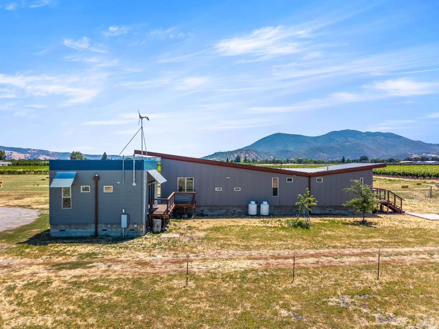 Detail Gallery Image 3 of 75 For 3155 Soda Bay Rd, Lakeport,  CA 95453 - 3 Beds | 2 Baths